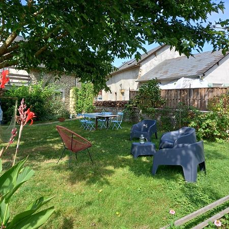 Gîte les petits chemins Ledeuix Extérieur photo