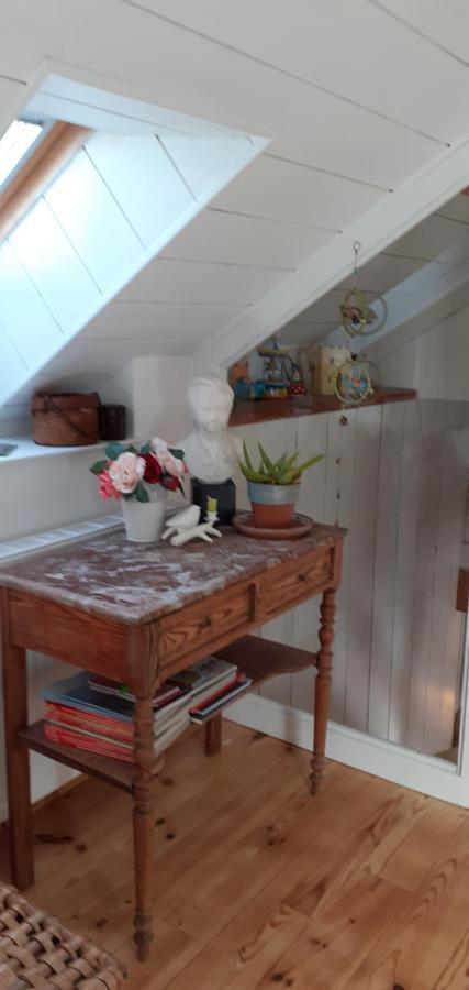Gîte les petits chemins Ledeuix Extérieur photo