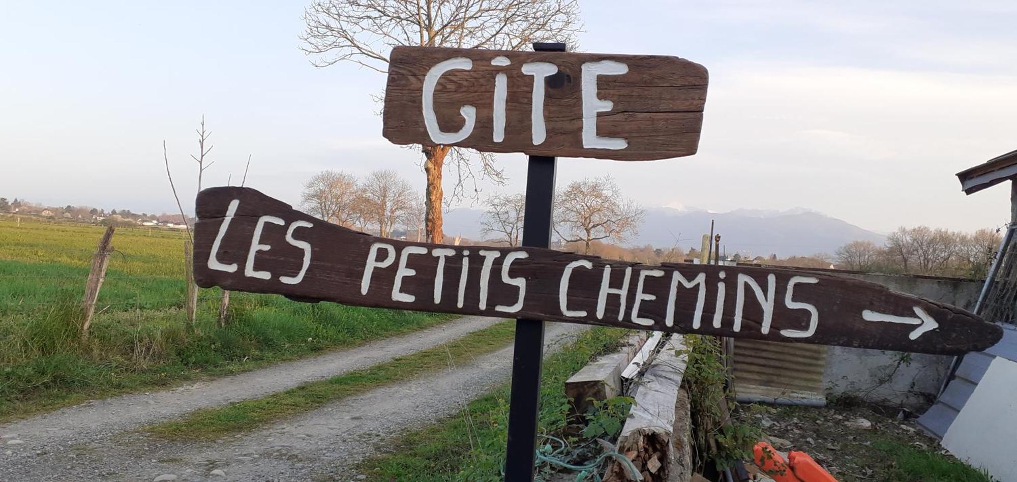 Gîte les petits chemins Ledeuix Chambre photo